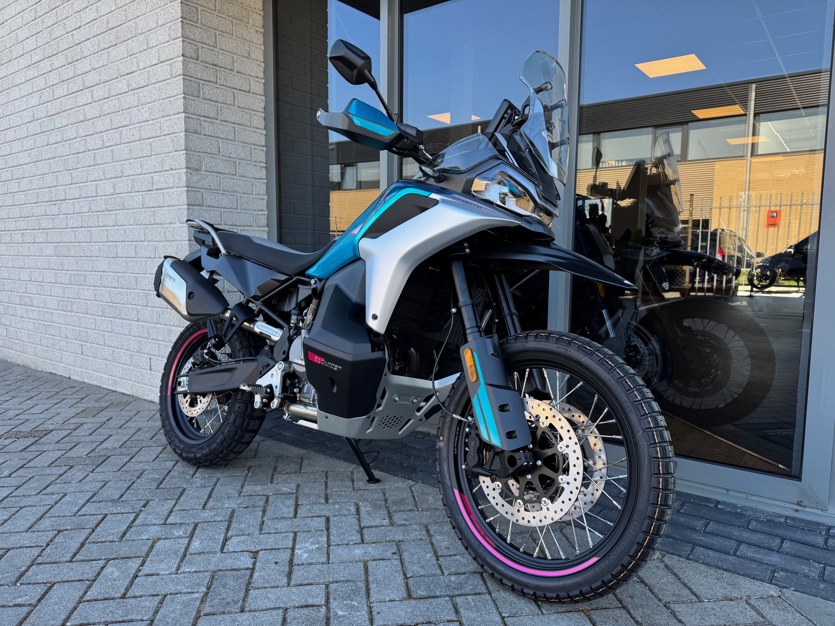 De nieuwe CFMOTO 800MT-X is binnen! 