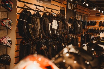 GORE-TEX in motorkleding: droog en comfortabel onderweg