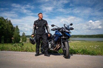 Winterstalling of zelf doen? De slimme keuze voor je motor